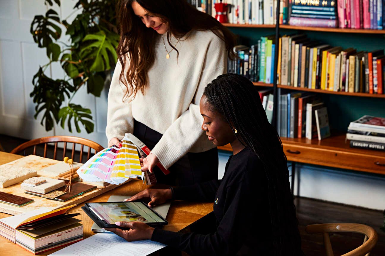 Steven Joyce-JOS2024077D00103-1