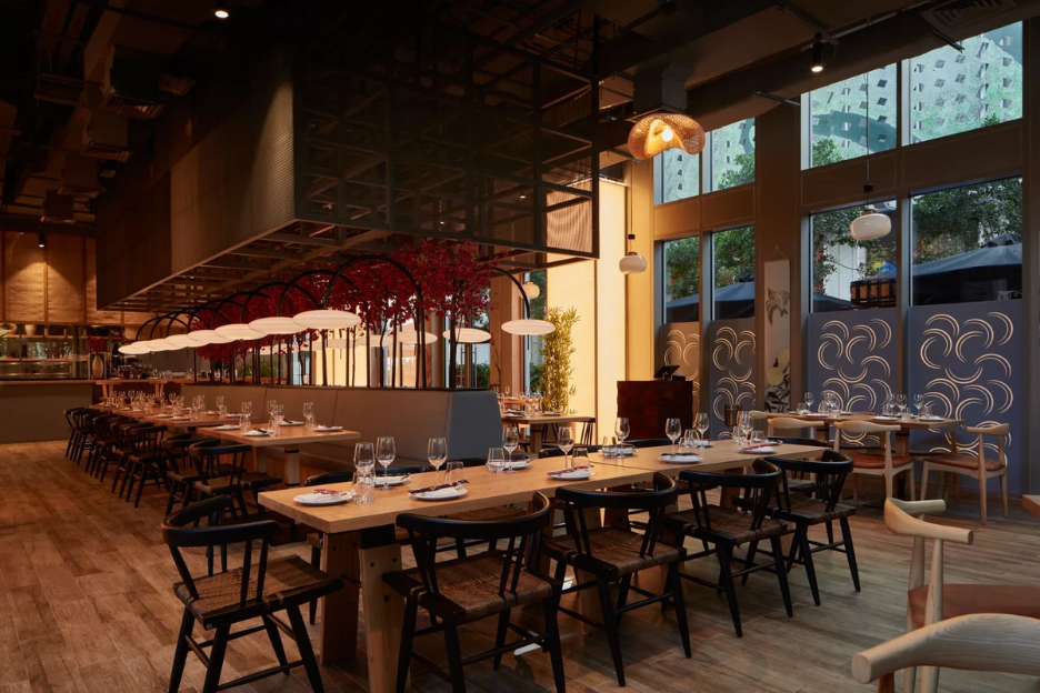 dining room set up in a restaurant