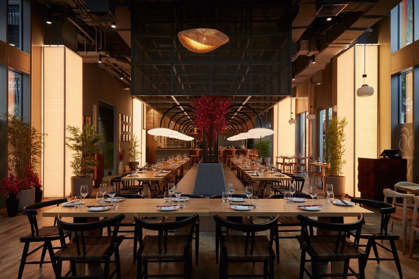 HOW DOES RESTAURANT INTERIOR DESIGN INFLUENCE CUSTOMER EXPERIENCE?